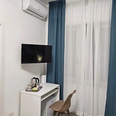 Erminia 4* נאפולי